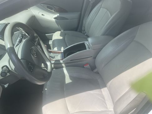 Used 2011 Buick LaCrosse CXL image 14