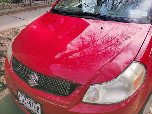 Used 2010 Suzuki SX4 AWD Hatchback image 10