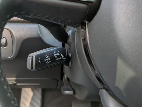 Used 2016 Audi Q3 2.0T Premium Plus w/ Technology Package image 22