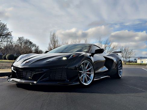 Used 2024 Chevrolet Corvette Z06 w/ Stealth Interior Trim Package image 4