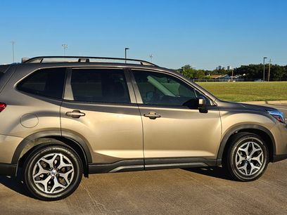 Used 2019 Subaru Forester Premium w/ Popular Package #1