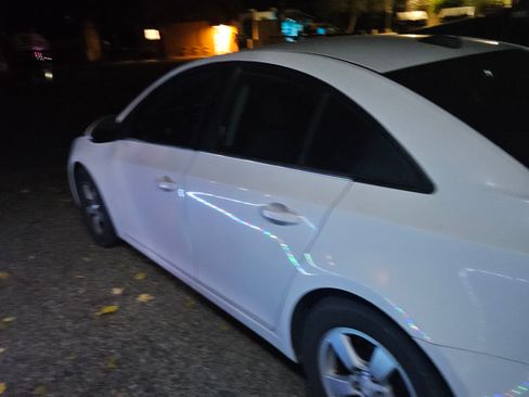 Used 2015 Chevrolet Cruze LT w/ Technology Package image 15