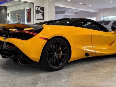 Used 2021 McLaren 720S Spider RWD image 19