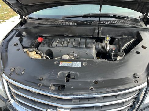 Used 2016 Chevrolet Traverse LT image 8
