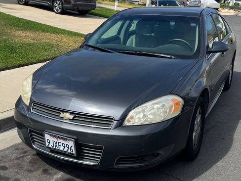 Used 2011 Chevrolet Impala LT FWD image 1