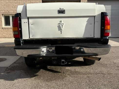 Used 2001 GMC Sierra 2500 2WD Extended Cab HD w/ Convenience Plus Group image 2