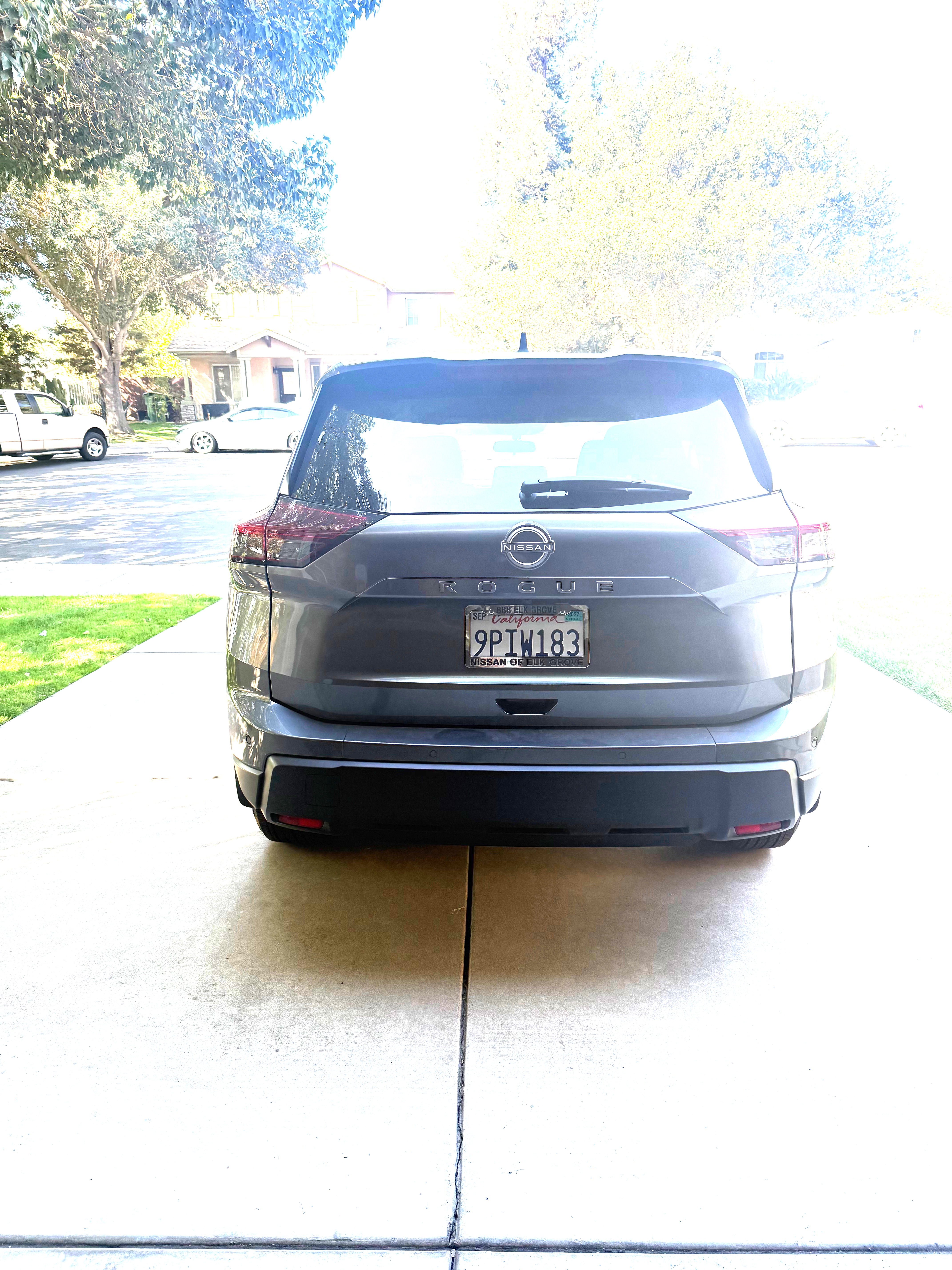 Used 2024 Nissan Rogue S FWD image 5