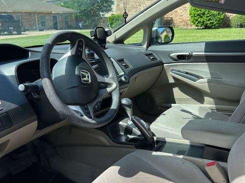 Used 2010 Honda Civic Hybrid Sedan image 10
