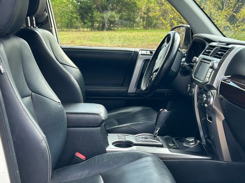 Used 2019 Toyota 4Runner Limited AWD/4WD image 5