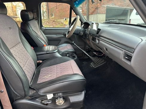 Used 1996 Ford F250 2WD Crew Cab image 13