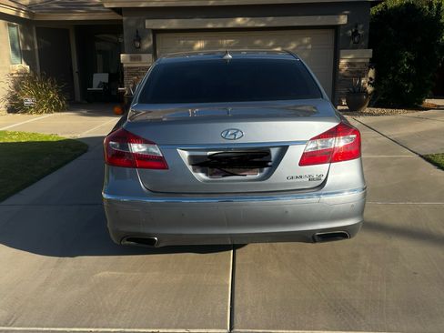 Used 2014 Hyundai Genesis 5.0 R-Spec image 5