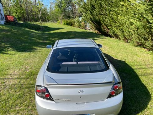 Used 2008 Hyundai Tiburon GS FWD image 15