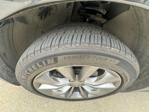 Used 2016 Chrysler 200 S w/ Navigation & Sound Group I image 17