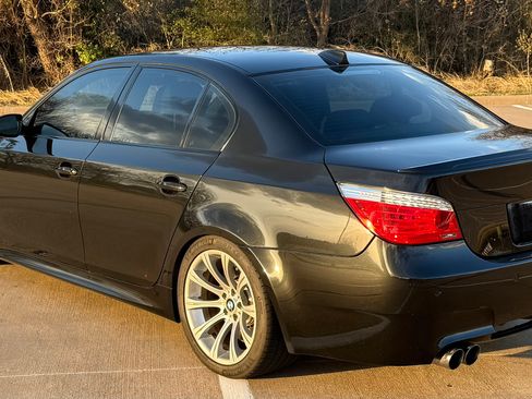 Used 2008 BMW M5 image 5