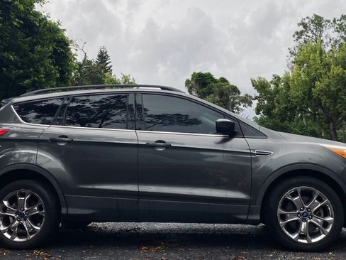Used 2015 Ford Escape SE w/ Equipment Group 201A AWD/4WD image 5