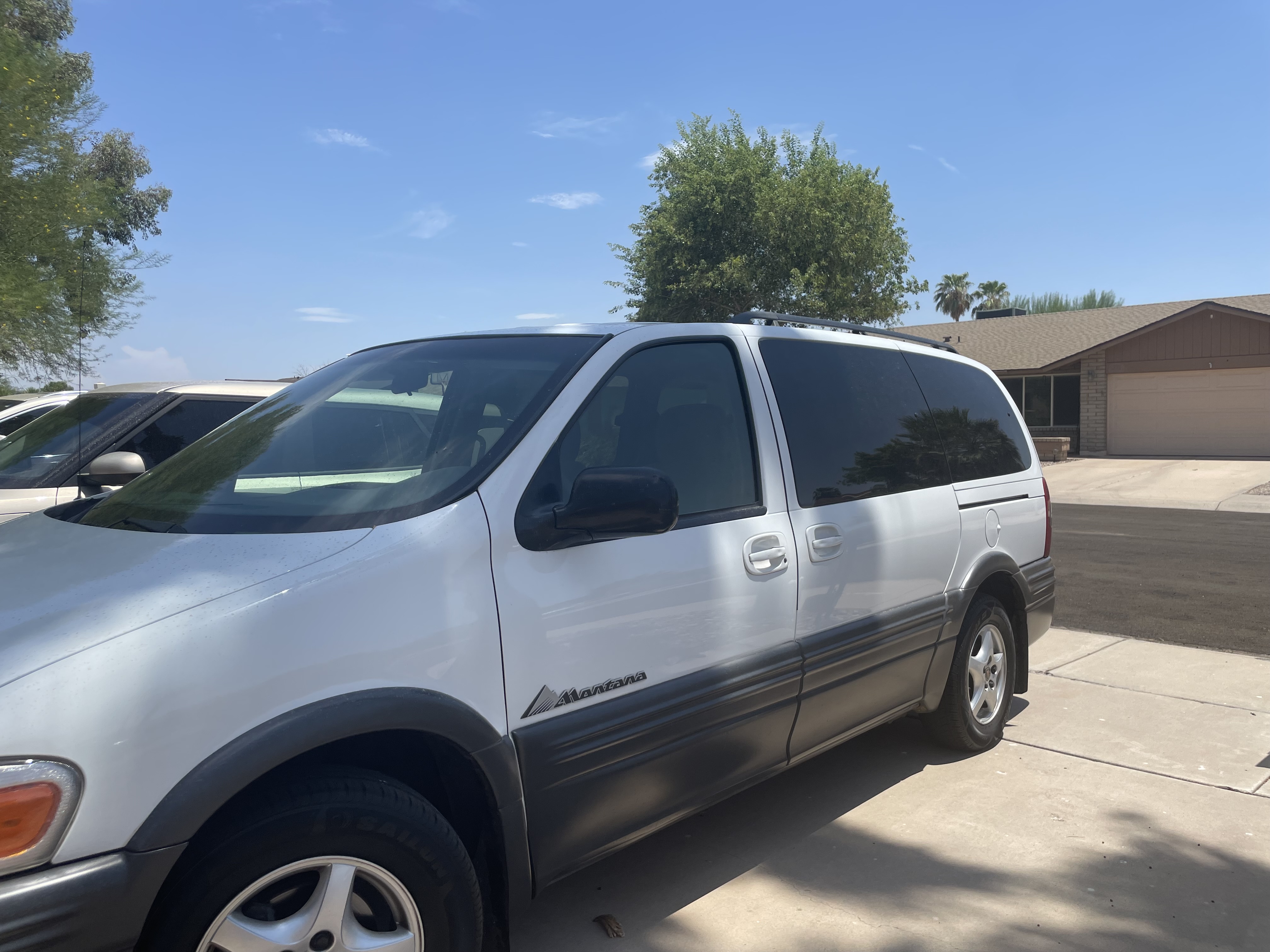 Used 2005 Pontiac Montana Extended FWD image 2
