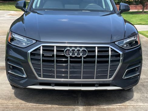 Used 2021 Audi Q5 2.0T Premium w/ Convenience Package image 1