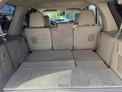 Used 2016 Lincoln Navigator Select image 8