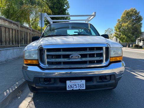 Used 2001 Ford F250 2WD SuperCab Super Duty image 9