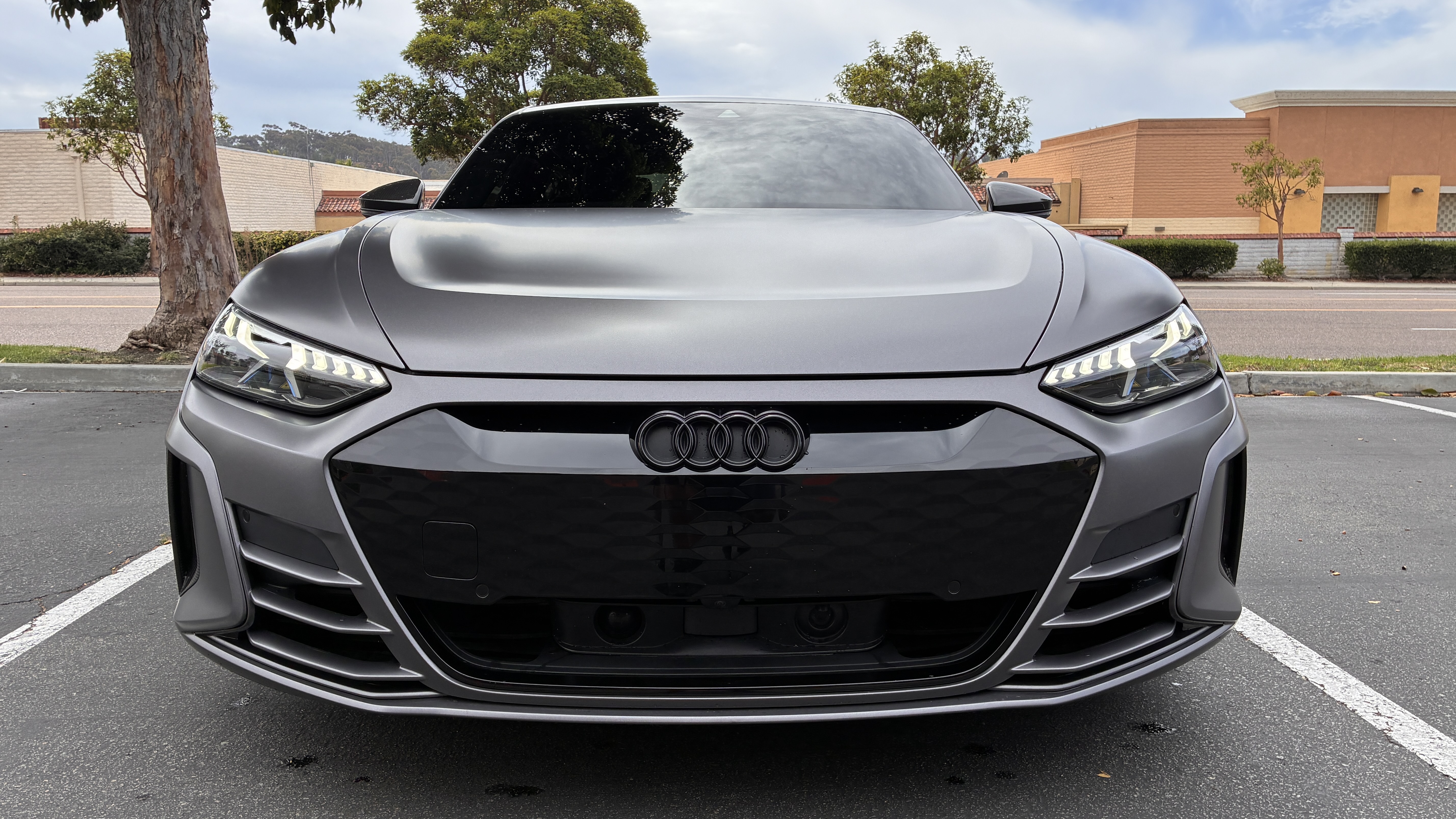 Used 2022 Audi RS e-tron GT AWD/4WD image 2