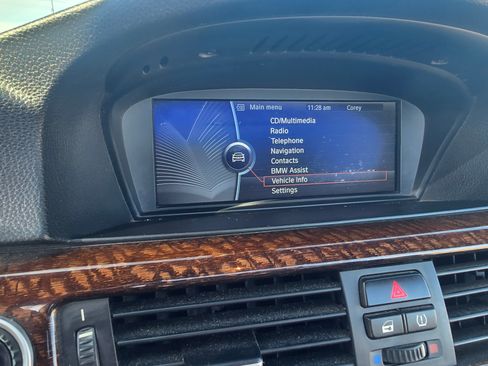 Used 2011 BMW M3 Convertible image 23