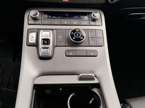 Used 2023 Hyundai Palisade SEL AWD/4WD image 16