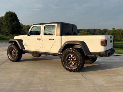 Used 2021 Jeep Gladiator Sport AWD/4WD image 11
