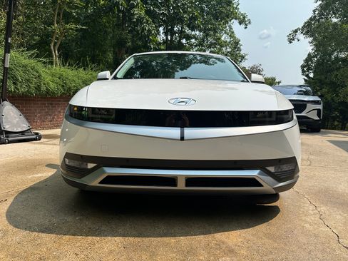 Used 2023 Hyundai Ioniq 5 SEL w/ Cargo Package image 1