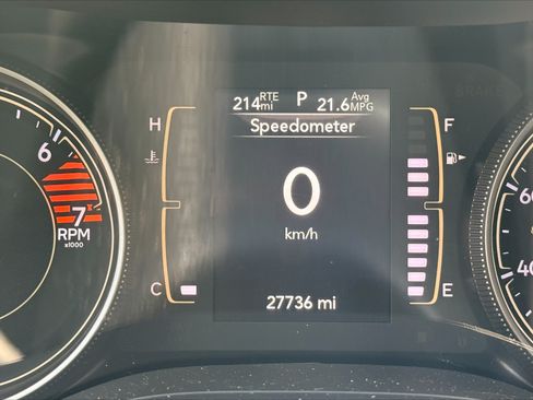 Used 2020 Jeep Cherokee Latitude AWD/4WD image 6