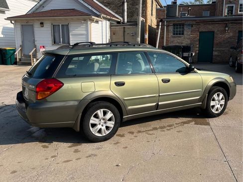 Used 2005 Subaru Outback 2.5i image 2