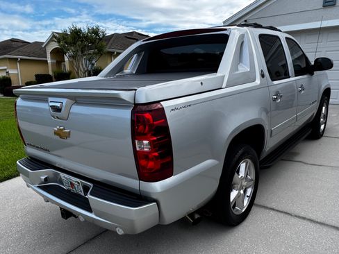 Used 2013 Chevrolet Avalanche LT w/ All-Star Edition image 5
