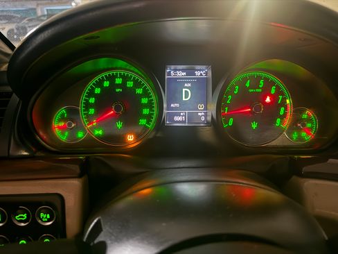 Used 2011 Maserati GranTurismo Convertible image 17