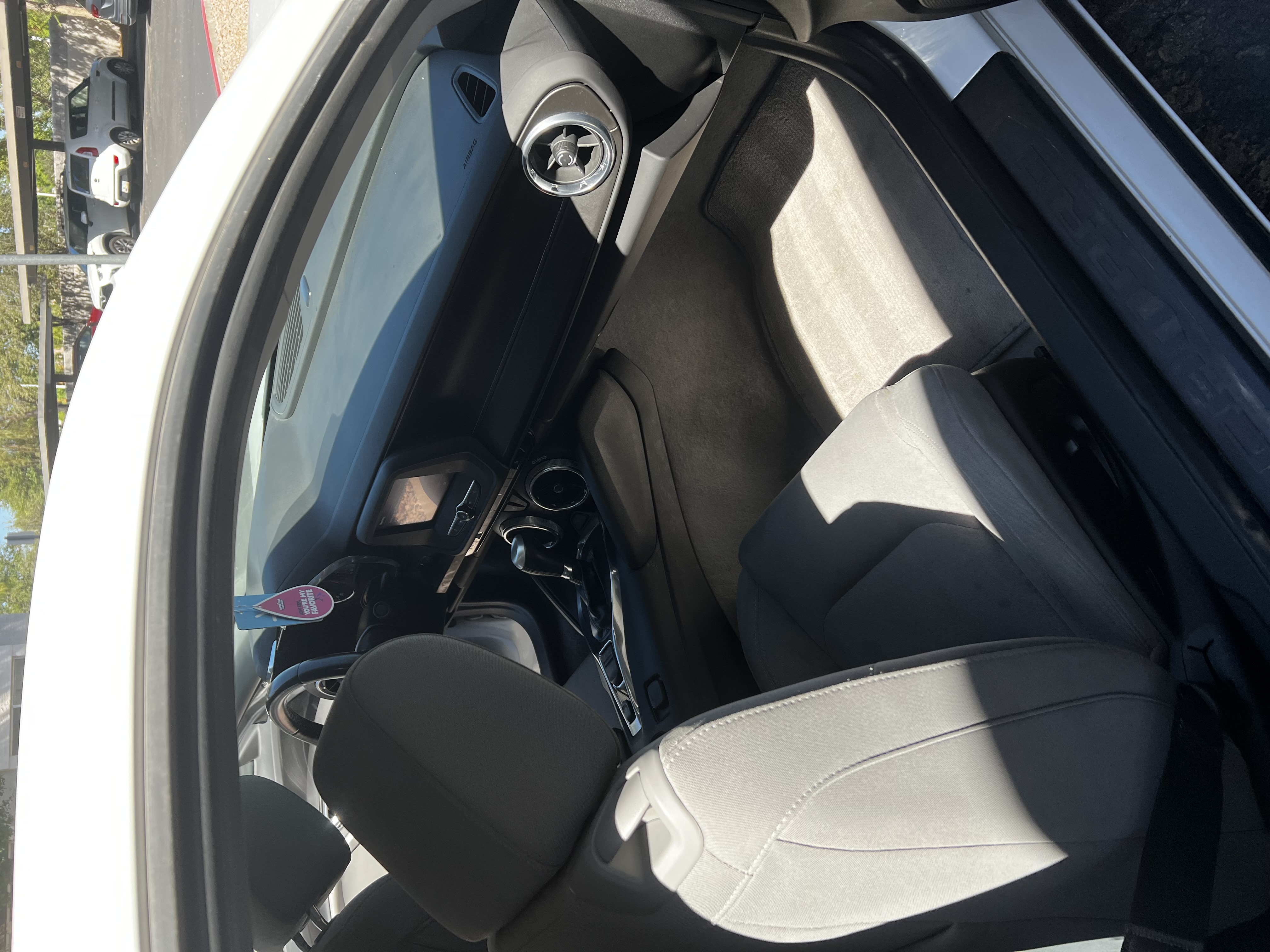Used 2020 Chevrolet Camaro LS RWD image 9