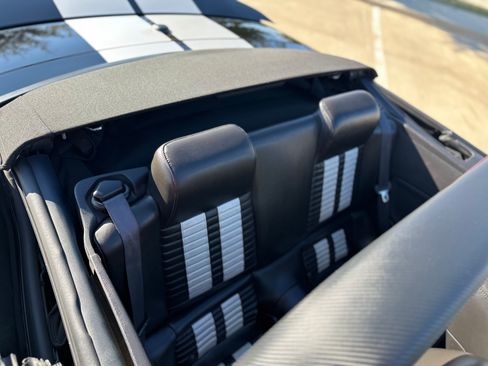 Used 2010 Ford Mustang Shelby GT500 image 8