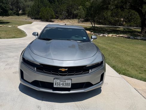 Used 2023 Chevrolet Camaro LT RWD image 2