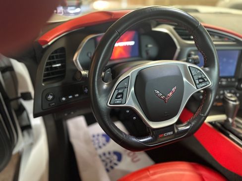 Used 2016 Chevrolet Corvette Z06 w/ 3LZ Preferred Equipment Group image 15