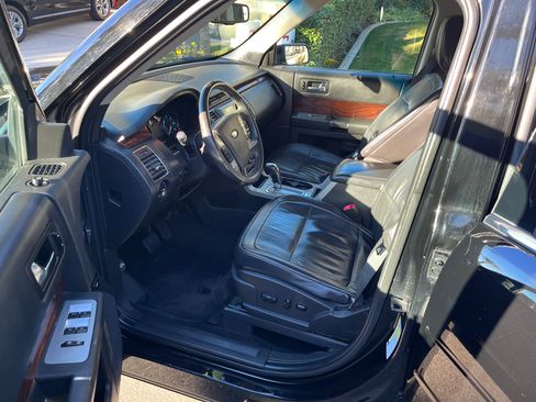 Used 2009 Ford Flex SEL image 9