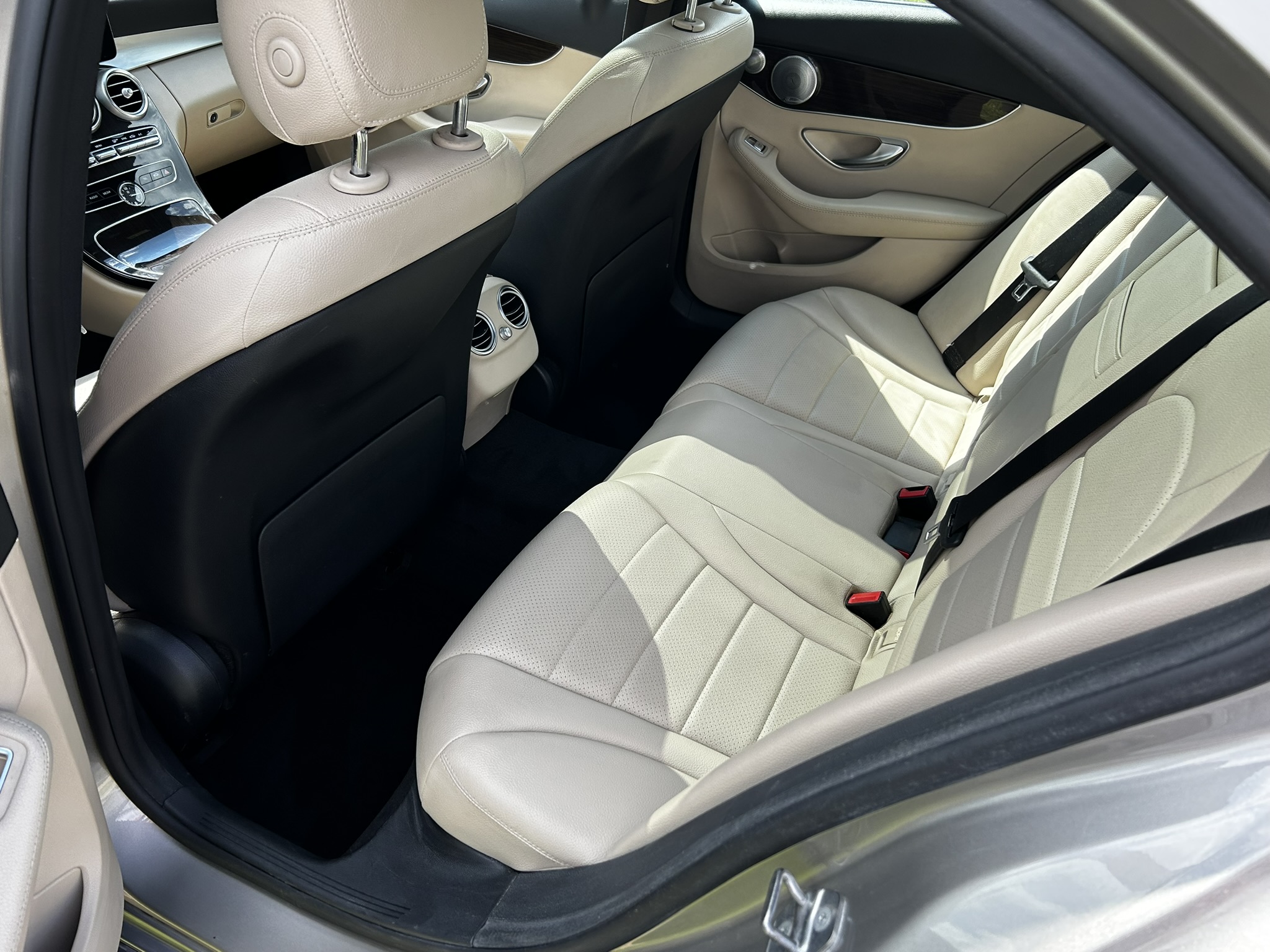 Used 2019 Mercedes-Benz C 300 4MATIC Sedan image 17
