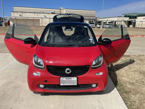 Used 2017 smart fortwo Prime image 22