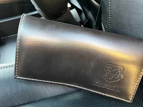 Used 2014 RAM 2500 Laramie w/ Cold Weather Group image 10