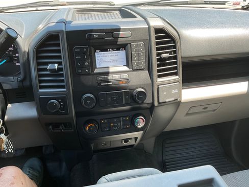 Used 2022 Ford F350 XL w/ Power Equipment Group AWD/4WD image 9