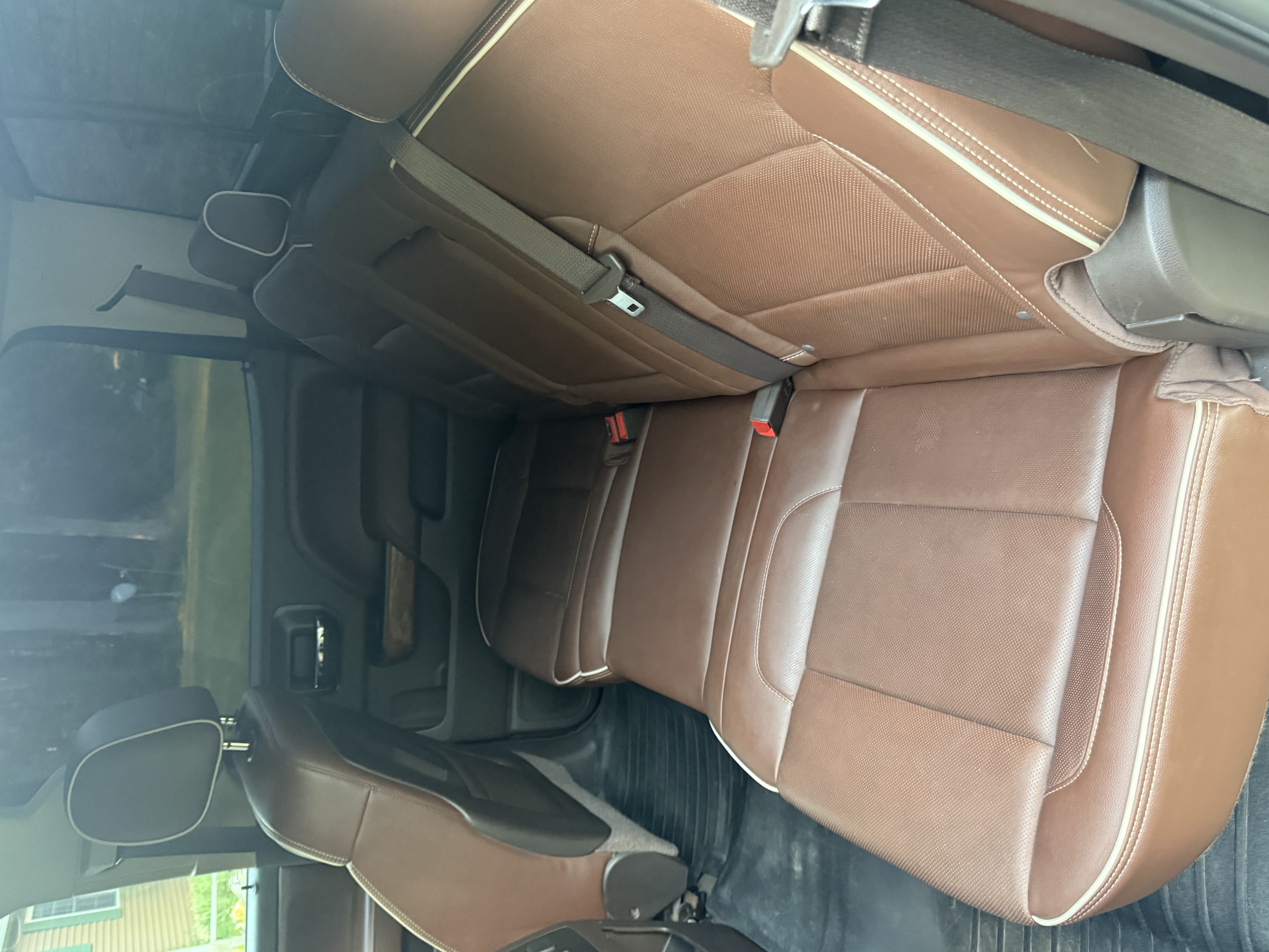 Used 2015 Chevrolet Silverado 1500 High Country w/ High Country Premium Package AWD/4WD image 15