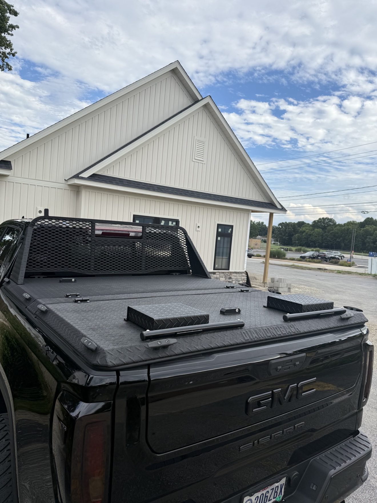 Used 2022 GMC Sierra 1500 SLT w/ SLT Convenience Package AWD/4WD image 11