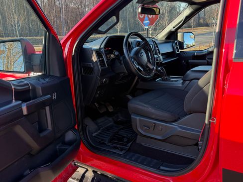 Used 2020 Ford F150 XLT w/ Equipment Group 302A Luxury image 8