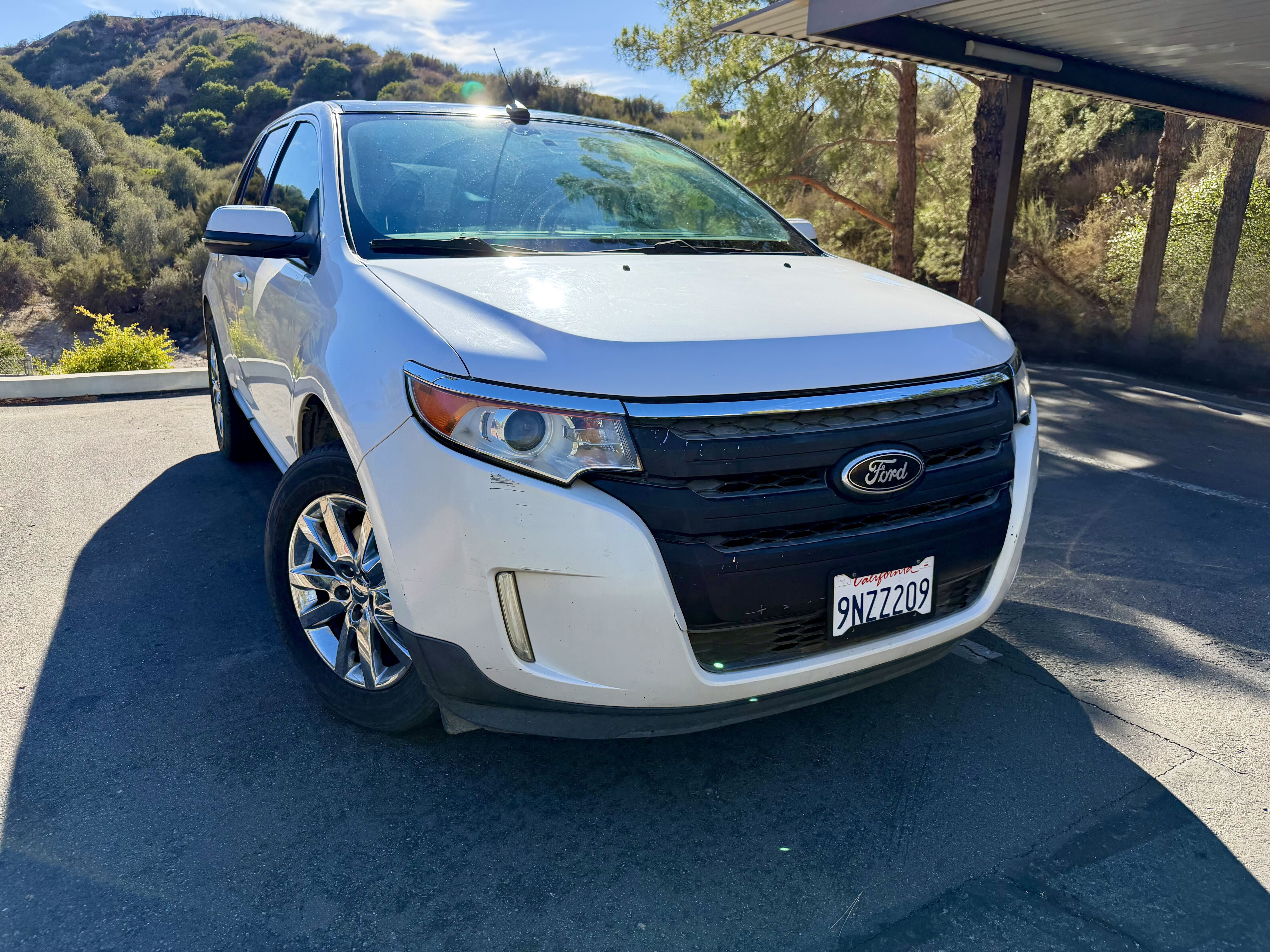 Used 2012 Ford Edge SEL FWD image 1