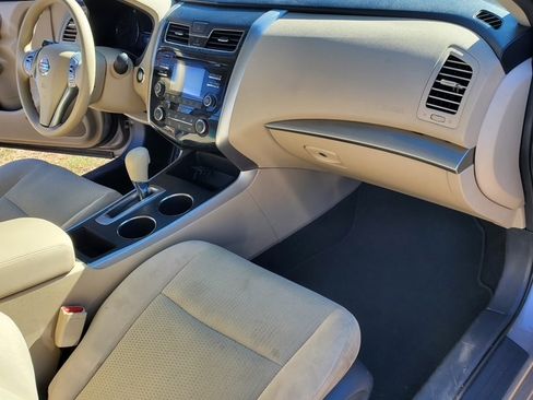 Used 2015 Nissan Altima 2.5 S w/ Power Driver Seat Package image 11