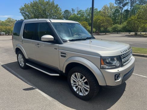 Used 2016 Land Rover LR4 HSE LUX image 6