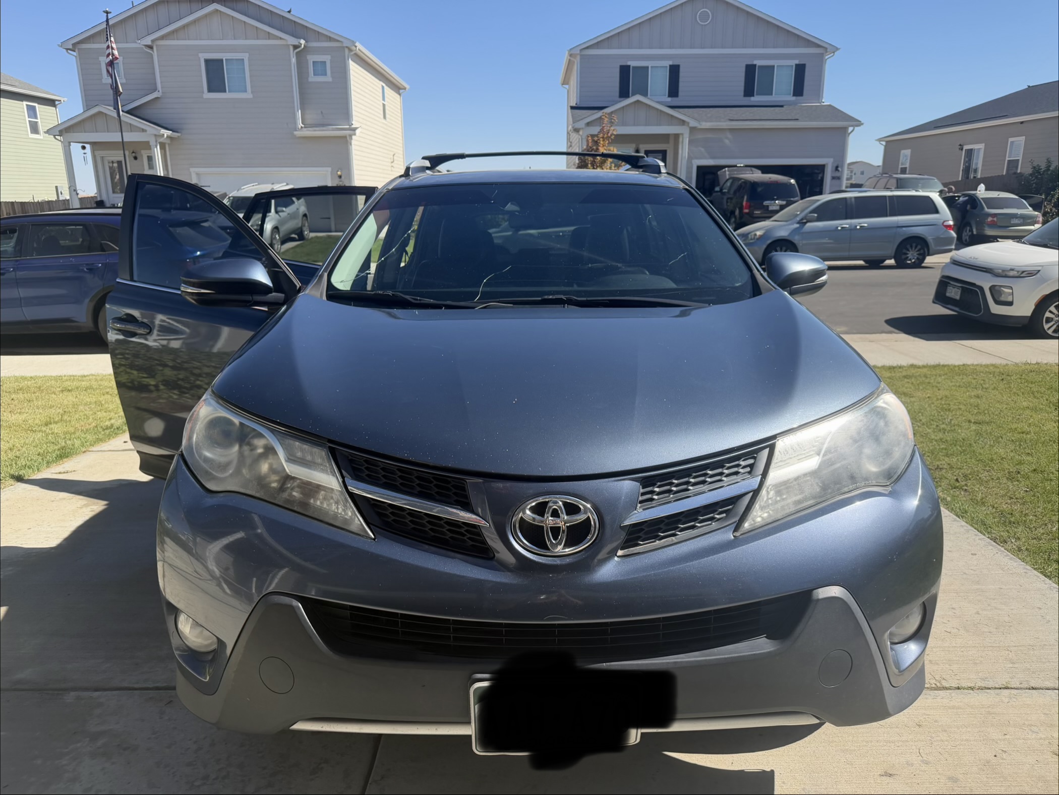 Used 2014 Toyota RAV4 Limited w/ Technology Package AWD/4WD image 1