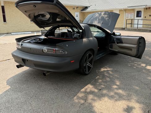 Used 1997 Chevrolet Camaro Z28 w/ Preferred Equipment Group 2 RWD image 6