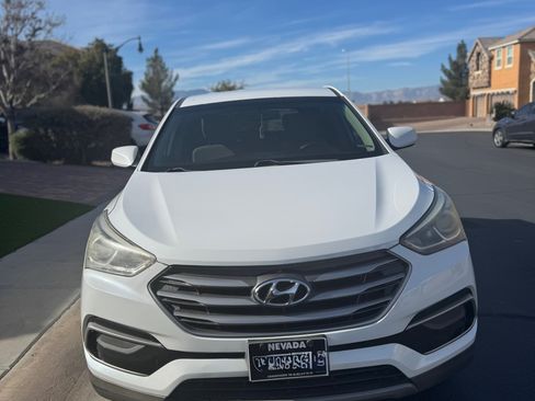 Used 2017 Hyundai Santa Fe Sport image 4